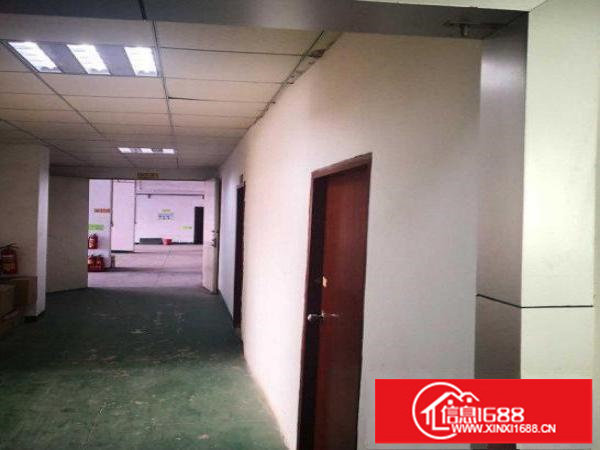 出租布吉华美工业区二楼500平带装修水电齐全面积实在