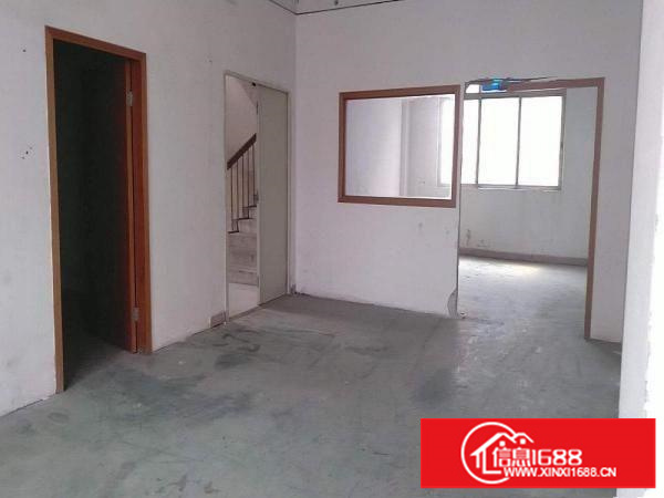 龙岗、横岗，简龙工业区，标准一楼厂房1500平方招租