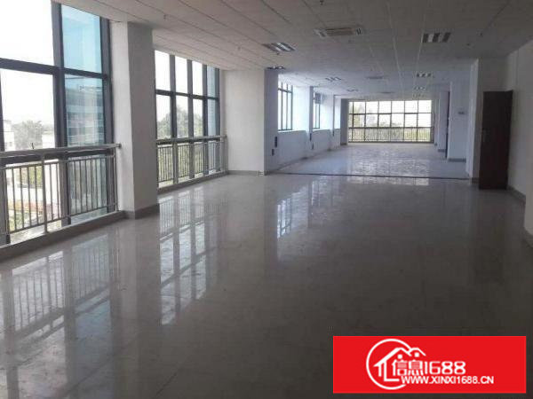 出租龙岗区坪地独院花园式厂房1700平方带装修