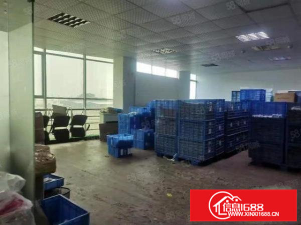 毗邻松山湖高端产业园空出1644方标准厂房出租，红本厂房