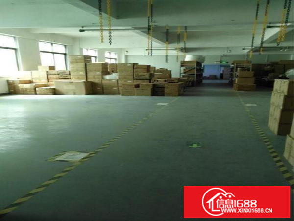 平湖富民工业区三楼现成装修厂房420平方米急租