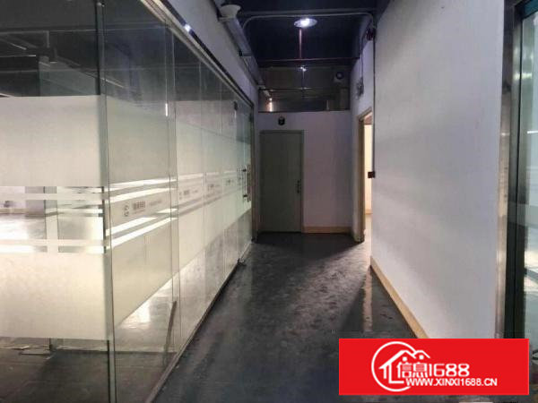 街口空出楼上精装修厂房500平出租