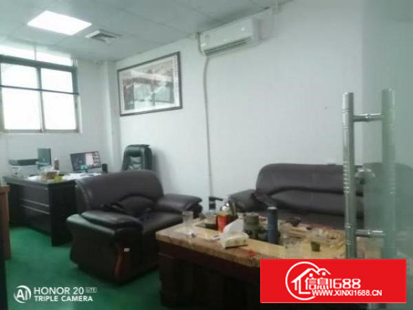 黄麻布带现成装修厂房260平招租