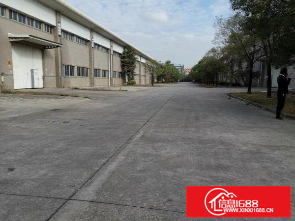 超级靓盘！超级靓盘！超级靓盘！22万平单一层花园式厂房出租