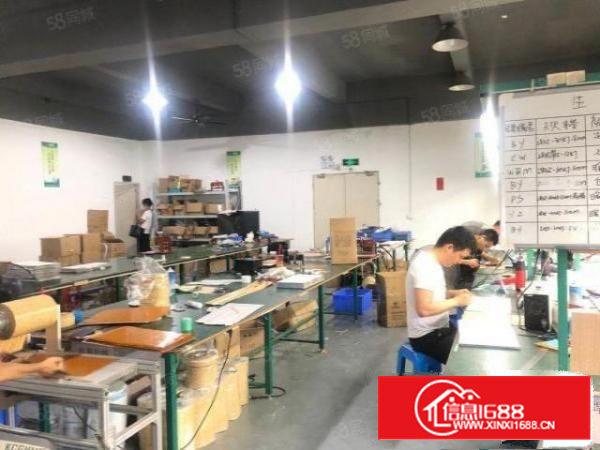 石岩地铁口340平精装修厂房出租，水电到位拎包入住无转让费