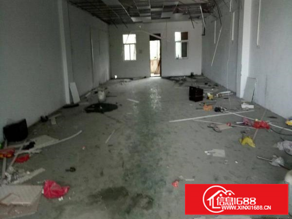 坑梓第三工业区新出一楼厂房600平方招租