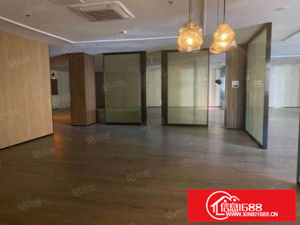 龙岗爱南路，利好创新中心，1400带2吨货梯办公室