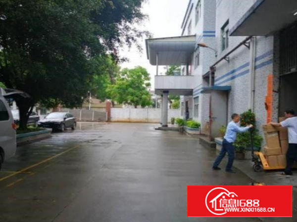 石岩龙眼山社区厂房一楼带精装修办公室800平出租