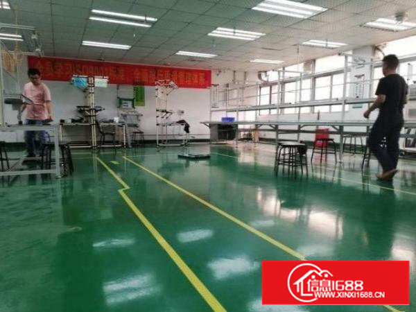 石岩石龙三楼600平米带红本厂房出租，采光好