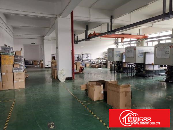 塘厦莲湖新出超靓一楼750平，带行车地坪漆，院子空地大。