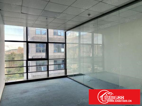 龙岗区丹竹头地铁口附近316平带装修办公厂房出租