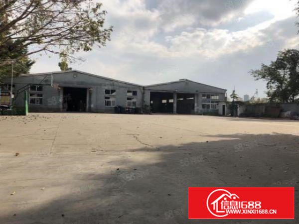 石岩独门独院单一层钢构，超大空地一楼1800平方厂房出租