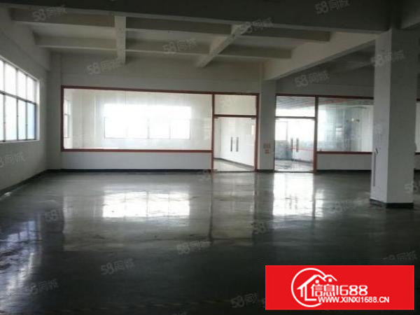 常平苏坑工业区新出厂房2000平米，空地大水电齐全，带装修