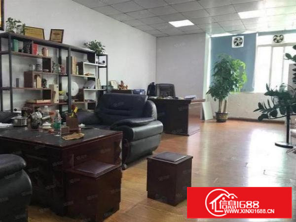 大岭山矮岭冚村原房东楼上精装修厂房900平出租