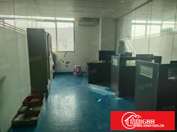 福永和平村300平方新装修厂房出租无转让费水电到位可拎包入住