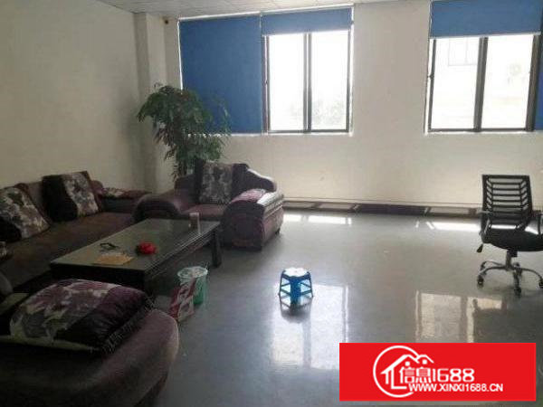 光明马山头三楼550平米带装修厂房出租，水电齐全光线充足