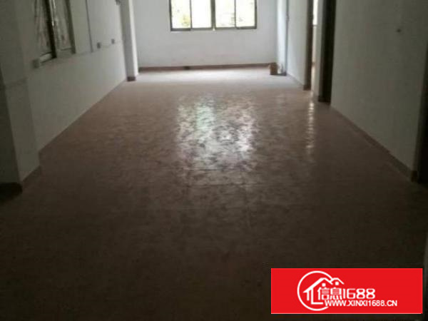 新装修，有工业有电，宜做电子加工、三室一万