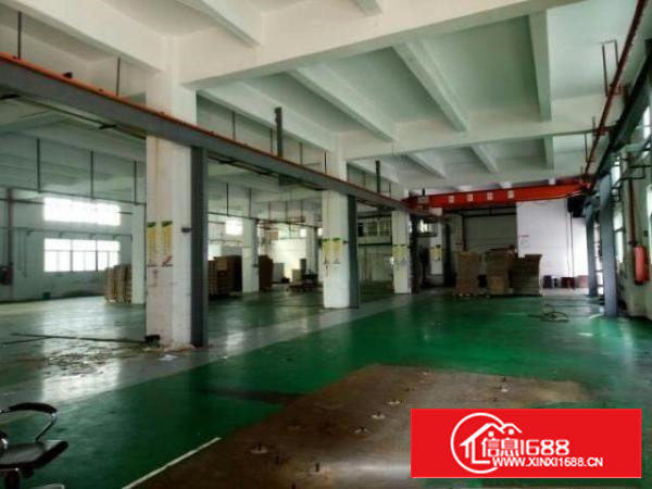 沙井新桥芙蓉一楼2400平米可分1200装修行车厂房出租