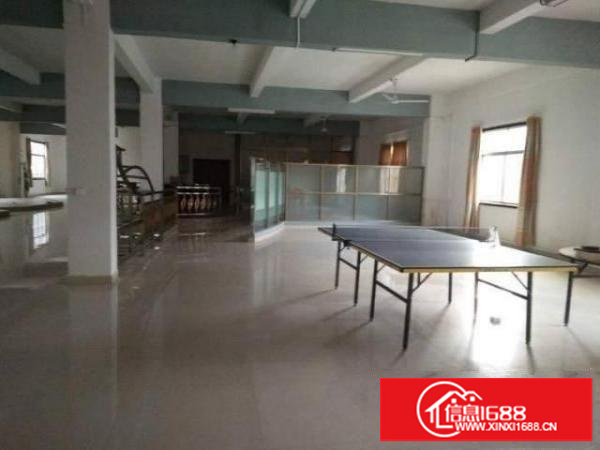 平湖主干道边上出租楼上厂房800平方精装修