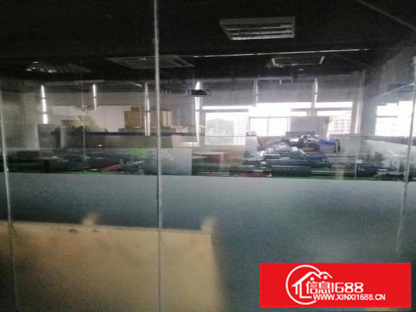 横岗正规厂房分租，全部装修齐全配备完善。