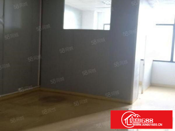 新出电子厂三楼1600平米带豪华装修电梯标准厂房业主直接租