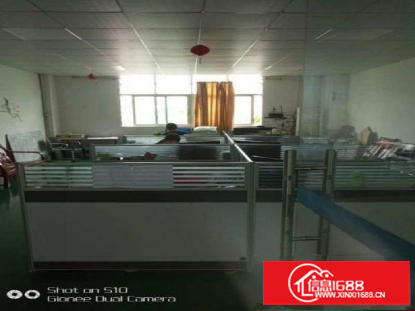 荷坳地铁口原房东1200平带装修厂房出租