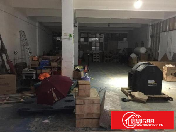 吉华路边坂田天虹对面1楼分租500平方左右