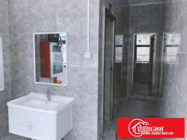 (出租)平湖华南城创业园大小分组电商仓库研发办公生产有红本