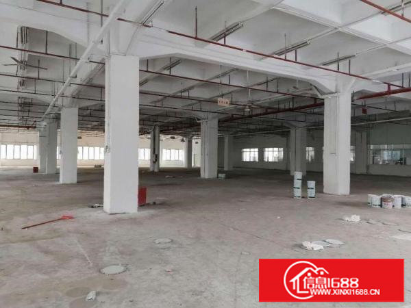 长安厂房出租厦边新出楼上2100平米,水电齐全精装修