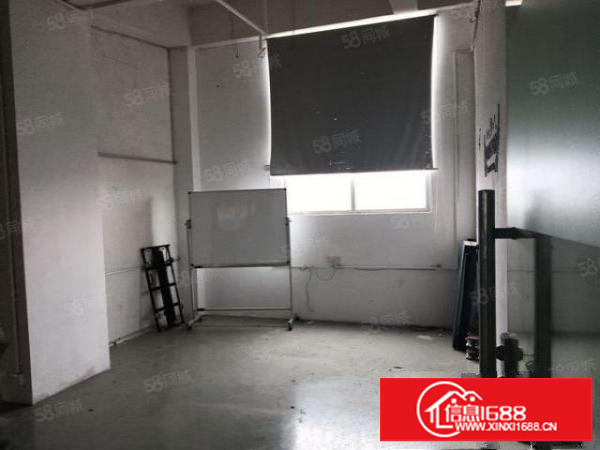 长圳新出厂房楼上1039平方水电齐全随时入住