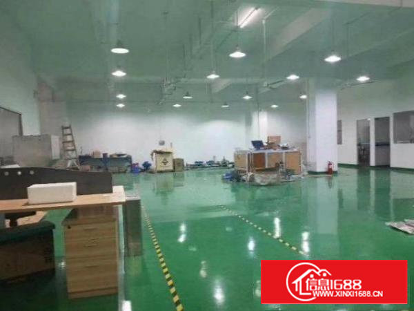 石岩宝源楼上新出800平厂房，即租即用，使用率高！