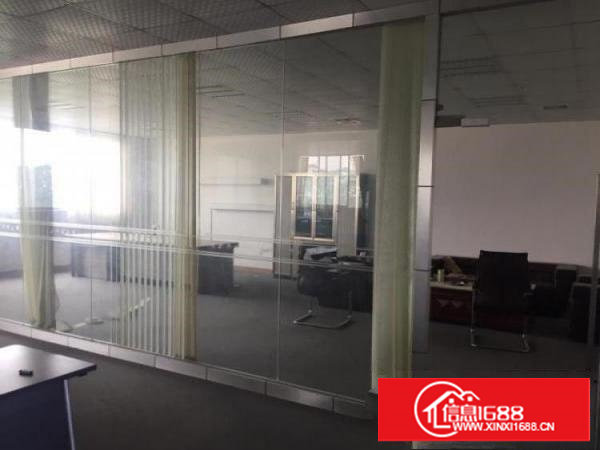 塘厦新出楼上整层带装修厂房1300平出租，可分租