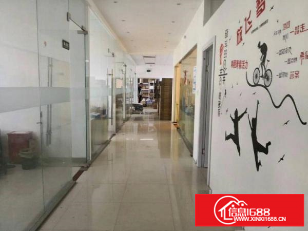 龙岗中心城大工业区新出楼上400平精装修厂房出租