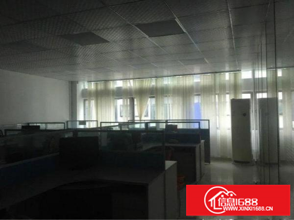 龙华老围电商园240方办公室招租，带精装修