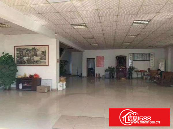 塘厦莲湖单一层铁皮房便宜出租1500平空地大打包仓库