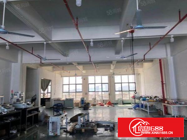 车间地坪漆八成新，沙湖3楼850平厂房出租