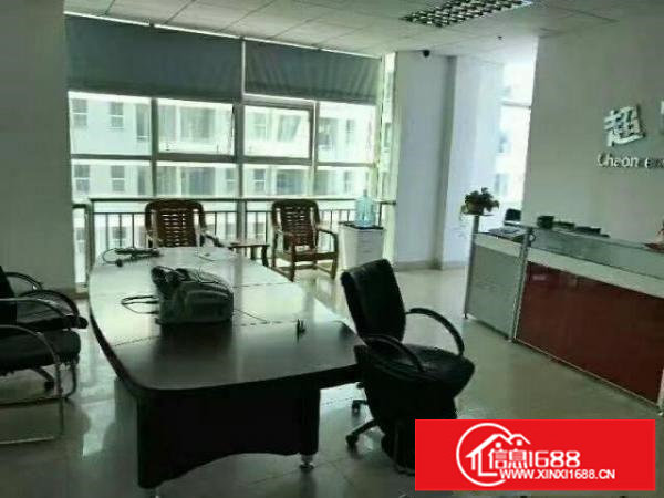 龙岗宝龙工业区楼上1580平办公室带装修厂房