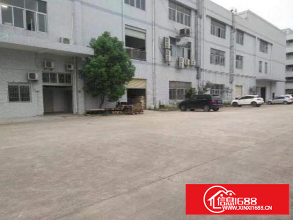 石排黄家壆村厂房一楼700平方，楼上1500平方