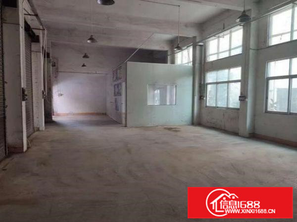 东莞大岭山原房东路边一楼280平，行业不限制，空地大。