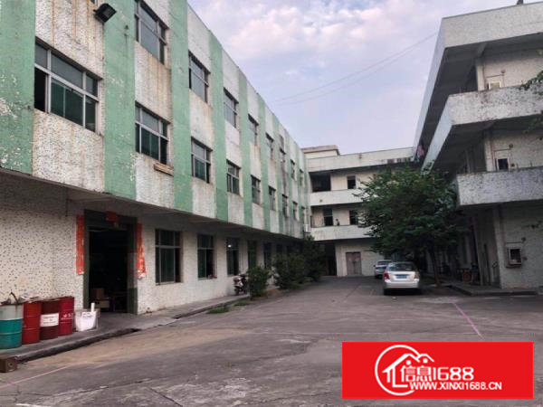 塘厦诸佛岭原房东独门独院标准厂房二楼1400平方，可办环评