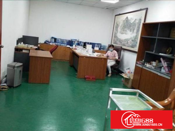 横沥镇新出带办公室一楼680平出租，水电齐全