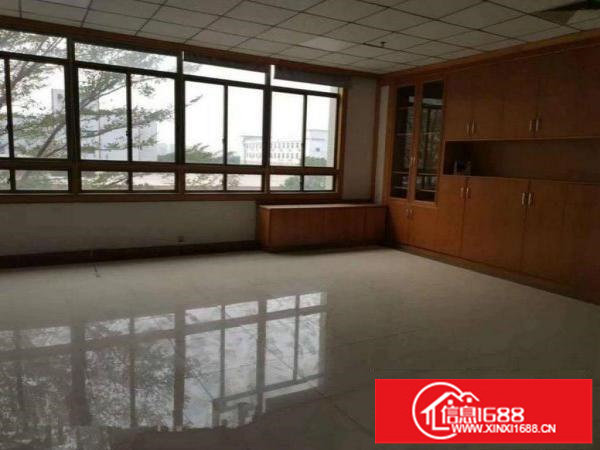 横岗万利路一楼2350平，豪华装修厂房出租，可分租，消防过关