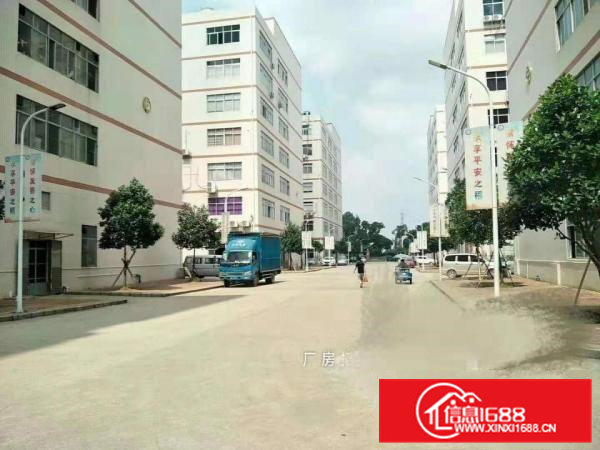 凤岗浸校塘精装修厂房三楼500平方出租，水电齐全空地大