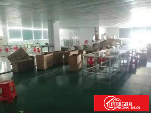 深圳燕川楼上带装修厂房1000平出租