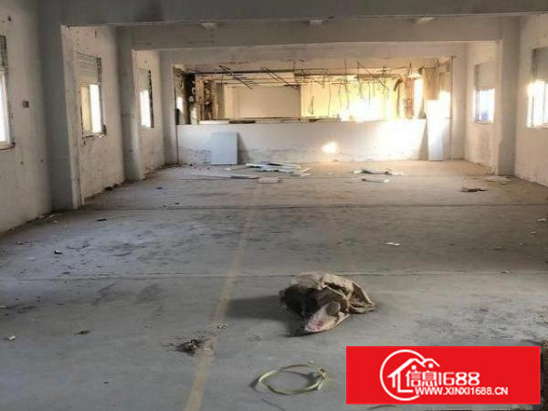 分租三楼厂房，主线已拉好。合适丝印，轻工业。