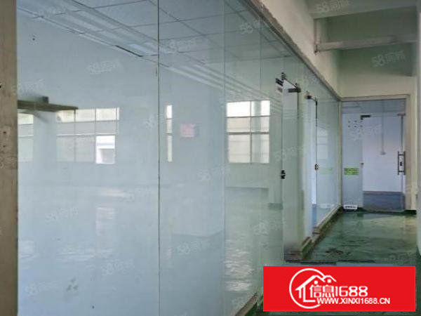 平湖富民工业区1楼1800平地坪漆厂房出租独立办公室