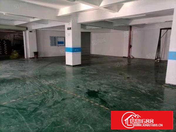 长安街口楼上700平厂房出租现成装修办公室卫生间