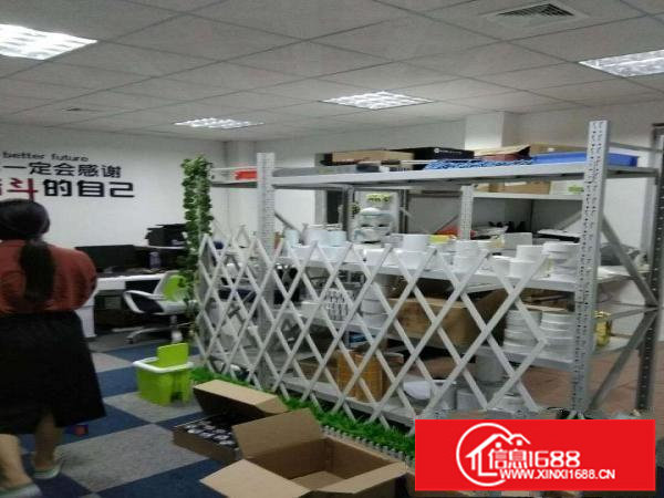 平湖中学后面附近精装修办公室租，有100平150平