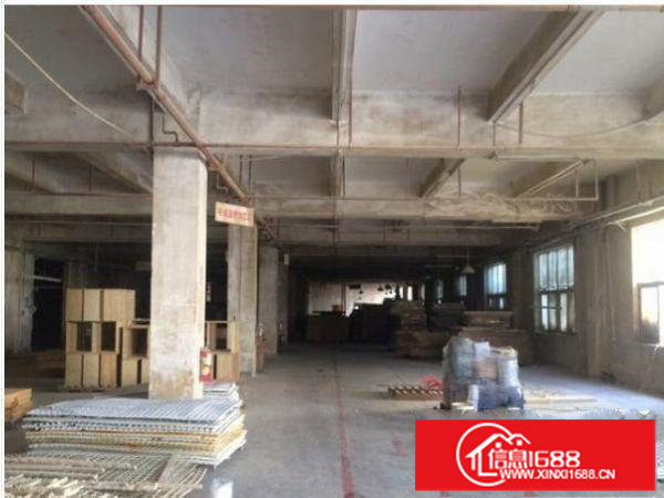 平湖鹅公岭一楼厂房900平方现成水电装修直租