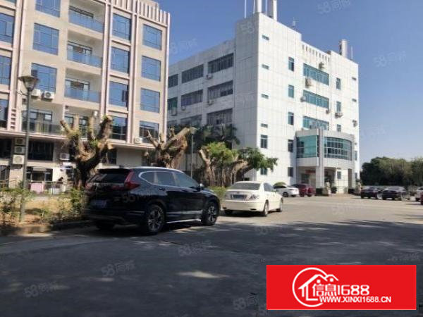 石岩镇科技园区，原房东楼上2300平方厂房出租